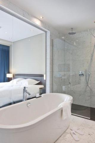 Blue Woods Hotel - Deerlijk Стая снимка
