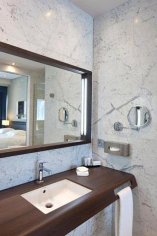 Blue Woods Hotel - Deerlijk Стая снимка